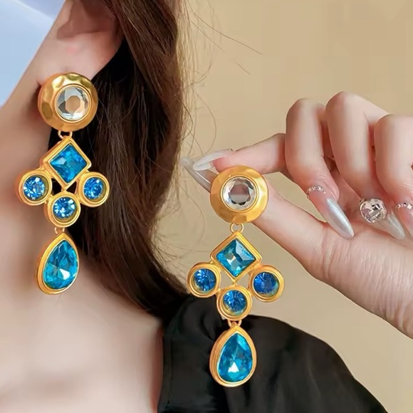 Azure Blue Baroque Diamond Crystal Earrings - Picture 7 of 11